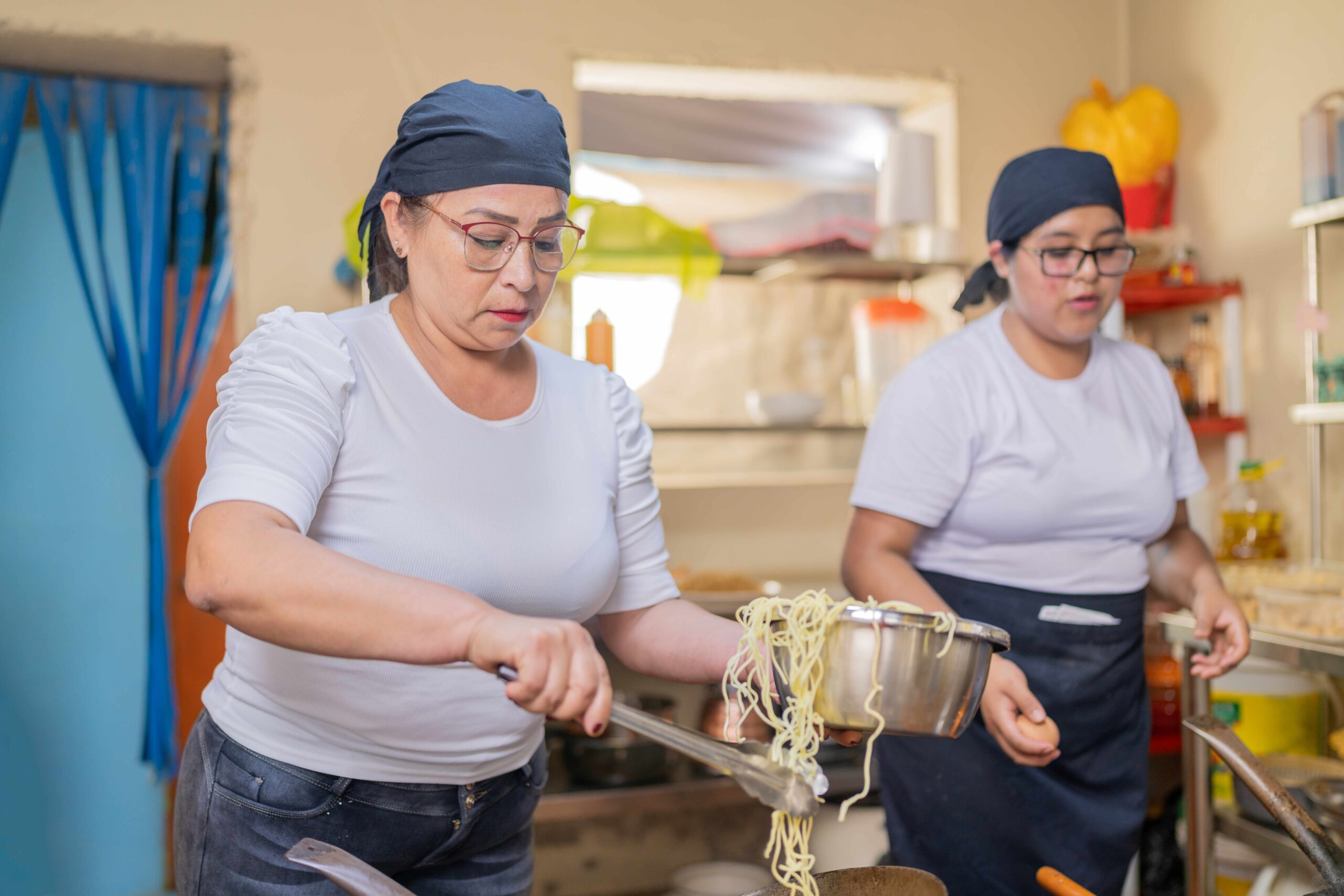 El Trabajo de la Mujer es un Factor Clave Para Reducir la Pobreza en Chile